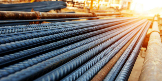 HRB400/500 ASTM A615 BS4449 Renforts en acier au carbone à vendre à chaud pour les bâtiments commerciaux