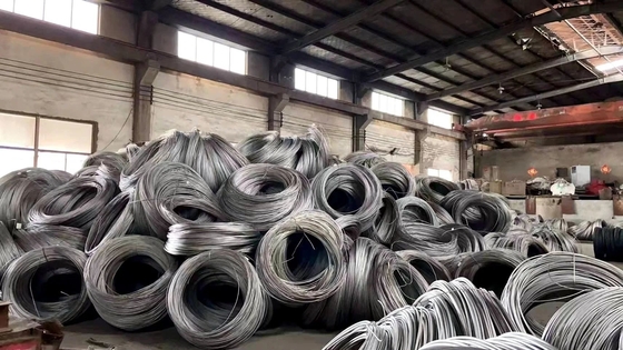 Haute qualité Applications variées en acier inoxydable MIG fil ER304 fil de soudage usine fil d'acier inoxydable