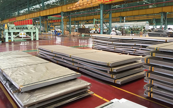 Vente chaude en usine directe ASTM JIS SUS 201 304 316 409 2B HL surface SS tôle en acier inoxydable