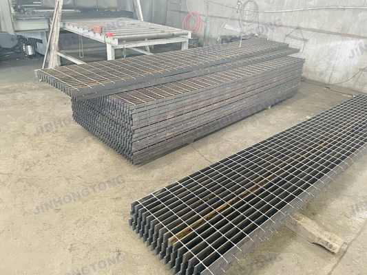 Vente à chaud grille en acier galvanisé grille en acier en forme de diamant grille en acier soudé grilles en acier certifié soudage