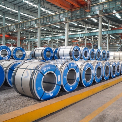Vente à chaud à bas prix 29 calibre 0,6 mm Coil d'acier laminé à froid Coil d'acier au carbone laminé à froid dans les bobines pour automobiles