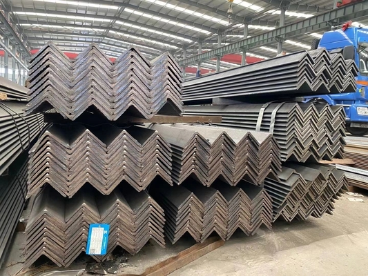 Meilleur prix Barre d'acier à angle Q235b Barre d'acier galvanisé à angle égal Fer à angle égal de qualité supérieure