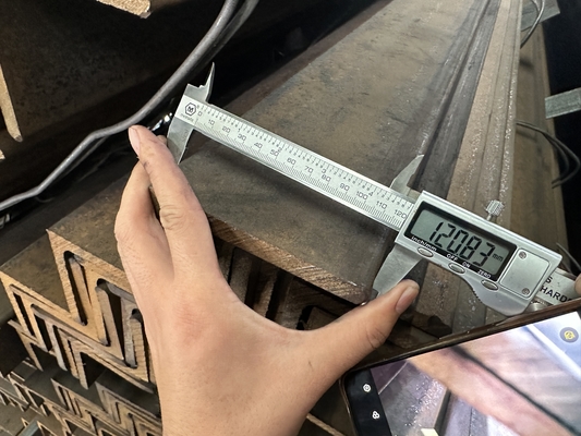 Meilleur vendeur Q235 Q345 Barre d'angle en acier à angle de carbone laminée à chaud