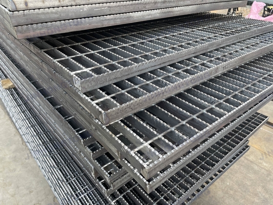 Fabrique de haute qualité prix direct Matériaux de construction métalliques Grille en acier galvanisé à prix compétitif