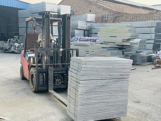 Les fabricants de grilles en acier à barres en acier galvanisé en Chine