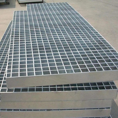 Matériau de référence Q235 201 304 316 Grature en acier galvanisé pour plancher, couverture de conduit, drainage, grille, plateforme